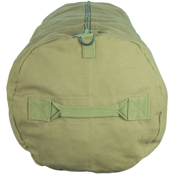 ZIPPER DUFFEL BAG